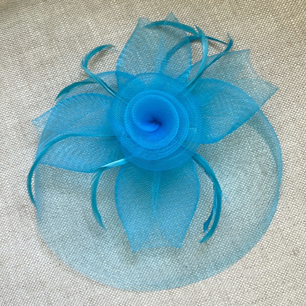 Tea Party, Clip Hat